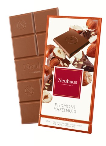 Czekolada mleczna z orzechami laskowymi